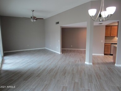 10601 W Pineaire Dr, Sun City, AZ 85351 - photo 5