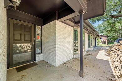 716 Hurst Dr, Bedford, TX 76022 - photo 2