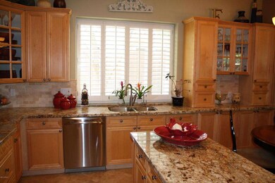 374 W Citation Ln, Tempe, AZ 85284 - photo 6