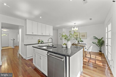 7614 Coddle Harbor Ln, Potomac, MD 20854 - photo 5