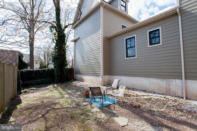 70 S Hamilton St, Doylestown, PA 18901 - photo 3