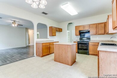 9830 Connemara Bend, San Antonio, TX 78254 - photo 4
