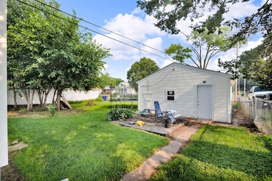 1016 H Ave NW, Cedar Rapids, IA 52405 - photo 4