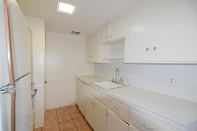 3707 Tom Green St unit 4, Austin, TX 78705 - photo 5