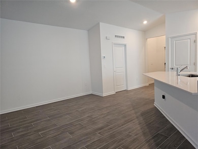 2629 Runners Cir, Clermont, FL 34714 - photo 7