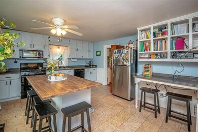 29 School St, Sanbornville, NH 03872 - photo 2