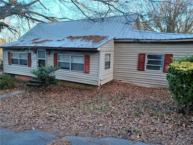 514 N 8th Ave, Lanett, AL 36863 - photo 2