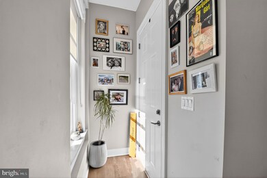 459 Massachusetts Ave NW unit 24, Washington, DC 20001 - photo 2