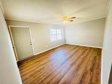 1084 Caddo St, Camden, AR 71701 - photo 6