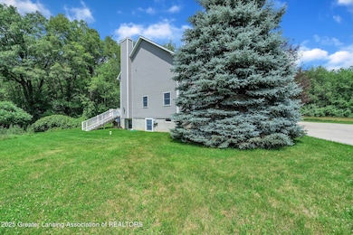 02-1900 W Grand River Rd-WindowStill-Rea