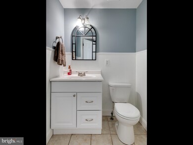 806 N Whitford Rd, Exton, PA 19341 - photo 7