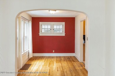 (7) 1804 BEAL ST. Dining Room