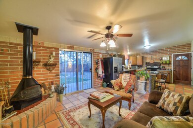 Family room to kitchen