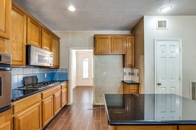 9314 Hudson Bend Cir, Houston, TX 77095 - photo 5