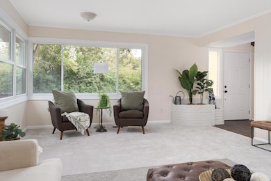 3016 Riverside Drive_08