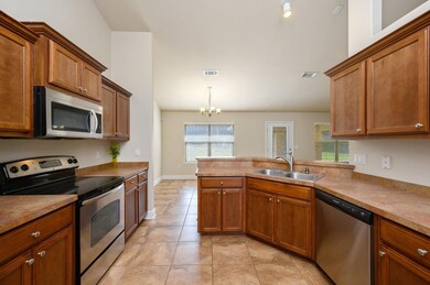 23-web-or-mls-414 Triton St-18