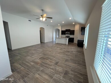 1096 Nepal Sky St, El Paso, TX 79928 - photo 2