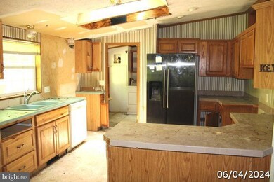 6011 Charlestown Rd unit 3, Mercersburg, PA 17236 - photo 3