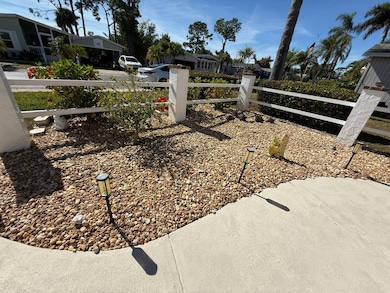 1022 La Paloma Blvd, North Fort Myers, FL 33903 - photo 4