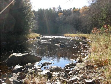 Waterfront/Dock/Pier. Private access...