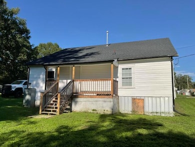 201 Hammett St, Honea Path, SC 29654 - photo 3