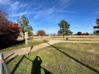 600 Livingston Dr, Hurst, TX 76053 - photo 3