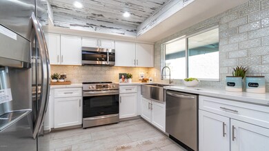 7220 N VIA NUEVA-15