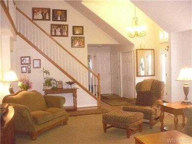 2645 Pinelake Dr, Niagara Falls, NY 14304 - photo 4