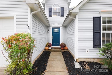 2770 Thistle Brook Dr, Concord, NC 28027 - photo 2