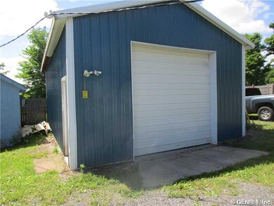 Garage.