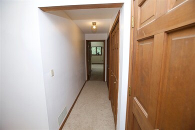 53 Lawrence Rd, Merrimack, NH 03054 - photo 4