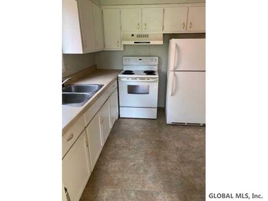 52 Hackett Blvd unit 2nd Floor Front, Albany, NY 12209 - photo 4