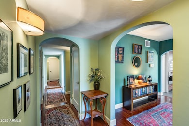 1542 W Edgemont Ave, Phoenix, AZ 85007 - photo 7