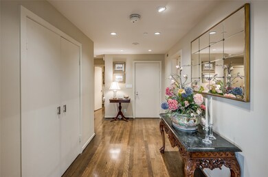 [Foyer]
The wide foyer connects with two bedroom