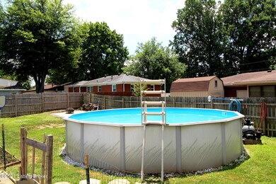 8305 Saint Armands Ct, Louisville, KY 40219 - photo 5