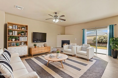 808 Kaufman, El Paso, TX 79932 - photo 4