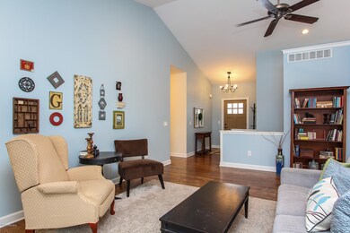 005-Living_Room-3502724-medium