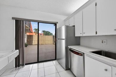 3310 Meridian Way S unit A, Palm Beach Gardens, FL 33410 - photo 4