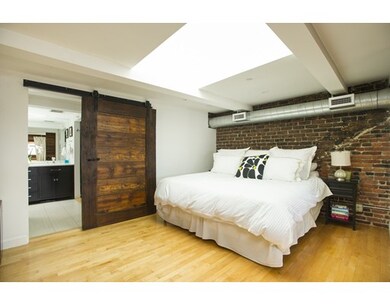 236 Commercial St unit 4, Boston, MA 02109 - photo 7