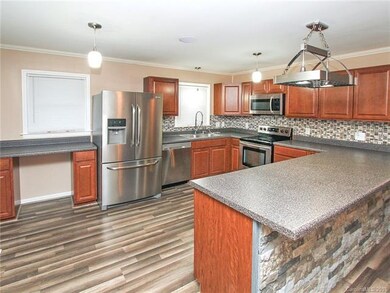 143 River Hill Rd, Statesville, NC 28625 - photo 2