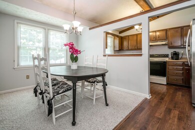 8132 Rochelle Rd, Louisville, KY 40228 - photo 5