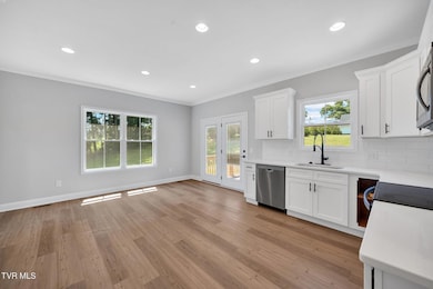 618 Cherry Marie Dr, Jonesborough, TN 37659 - photo 5