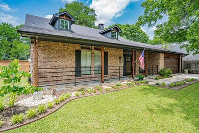 303 Casas Del Sur St, Granbury, TX 76049 - photo 2