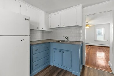 30 Catherine St unit 3, Bristol, RI 02809 - photo 2