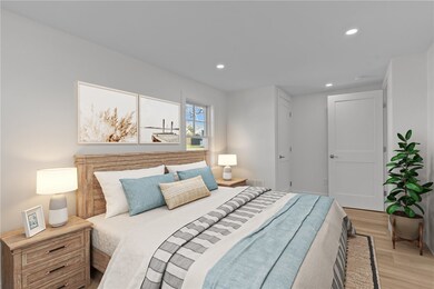 443 Wolcott Ave unit 1, Middletown, RI 02842 - photo 6