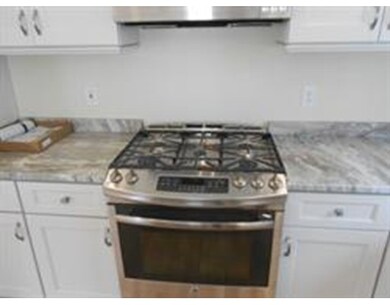 31 Benson St, Worcester, MA 01604 - photo 4