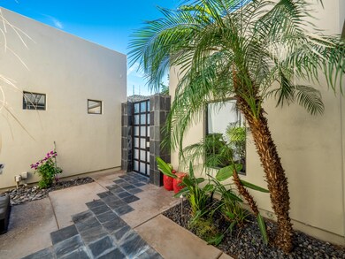 Entry Courtyard (3)