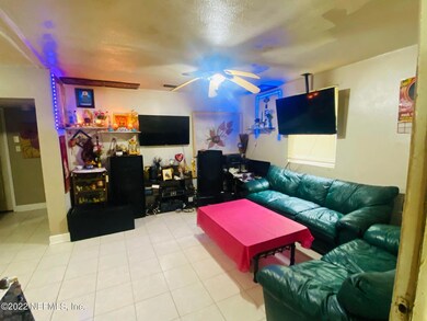 1164 Pangola Dr, Jacksonville, FL 32205 - photo 2