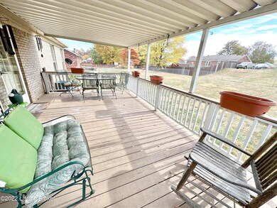 340 Jasper Ln, Mount Washington, KY 40047 - photo 3