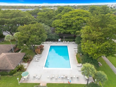 4020 W Palm Aire Dr unit 312, Pompano Beach, FL 33069 - photo 4